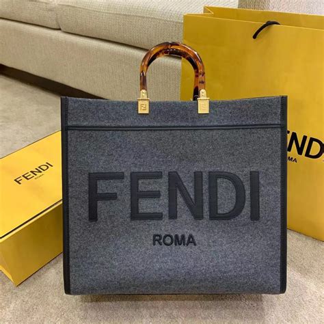 Wholesale Fendi Handbags .